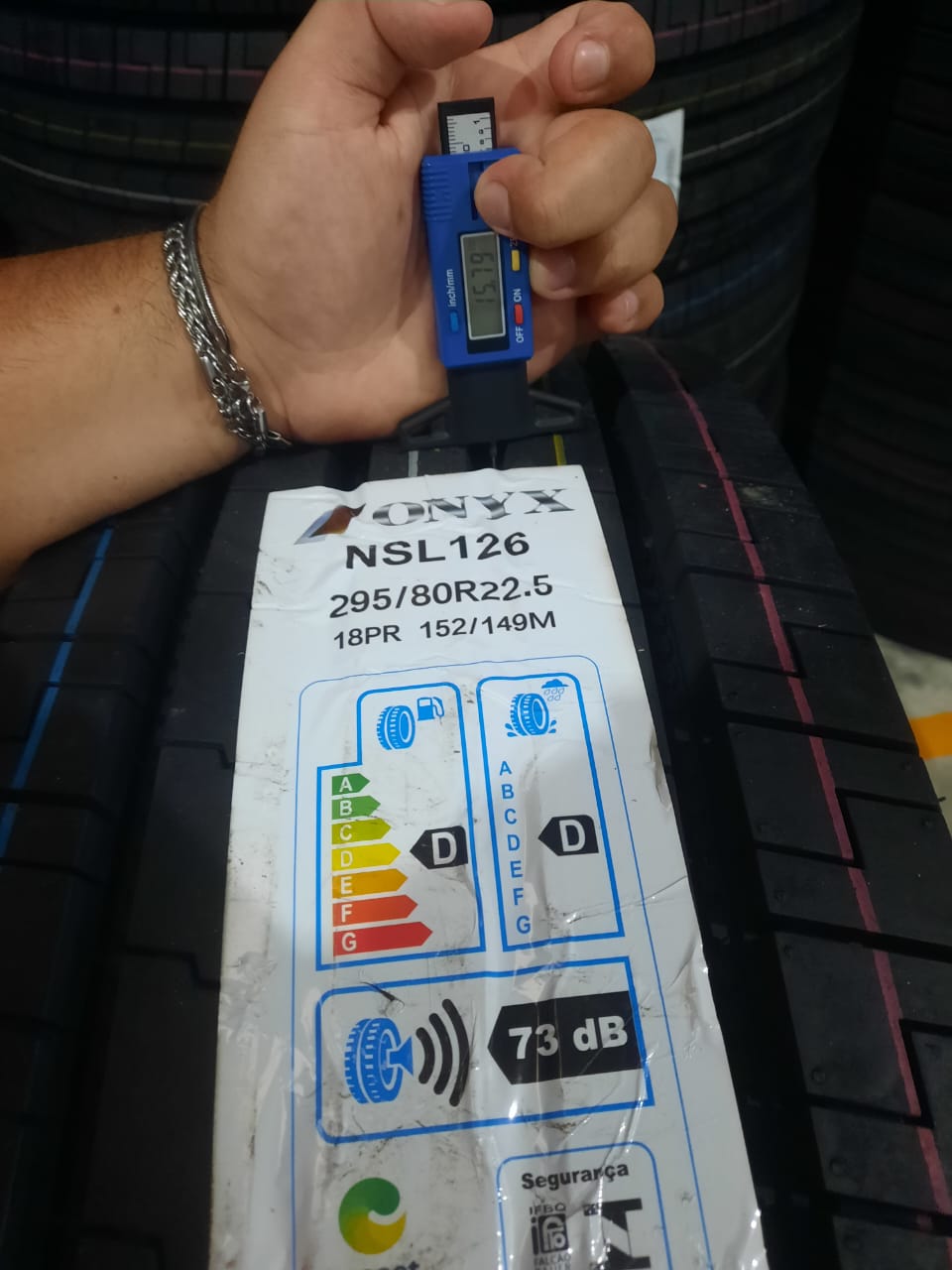 PNEU ONYX 295/80R22.5 18PR 152/149M TL NSL126 - Imagem 5
